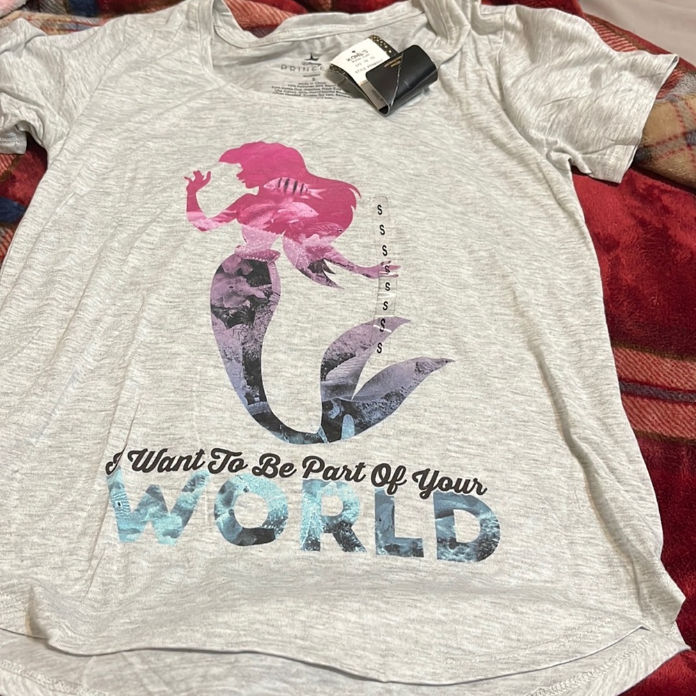 Womens Disney shirt